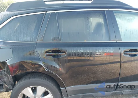 2011 Subaru Outback 2.5I Limited из США, поврежденный, VIN 4S4BRCKC5B3378819